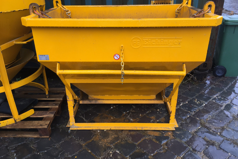 SQUARE BUCKET 750L  SQUARE BUCKET 750L