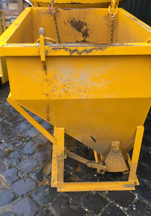 BÁDIA HRANATÁ // KÔŠ NA BETON 750L  BÁDIA HRANATÁ // KÔŠ NA BETON 750L