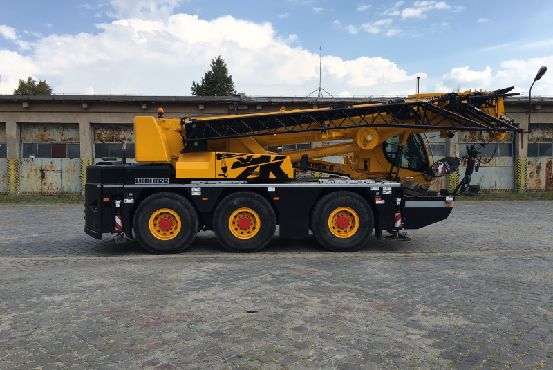 Autožeriavy / LIEBHERR LTC 1050 3.1 - foto  Autožeriavy / LIEBHERR LTC 1050 3.1 - foto