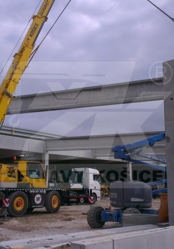 MONTÁŽ HALY MONTÁŽ HALY