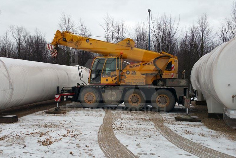 BY CRANE OPERATORS  BY CRANE OPERATORS