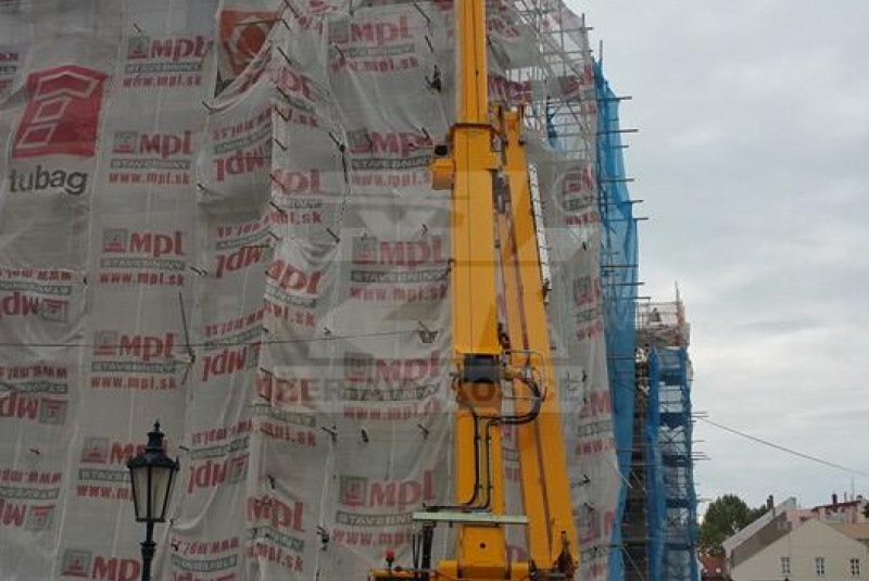 BY CRANE OPERATORS  BY CRANE OPERATORS