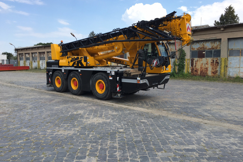 Autožeriavy / LIEBHERR LTC 1050 3.1 - foto  Autožeriavy / LIEBHERR LTC 1050 3.1 - foto