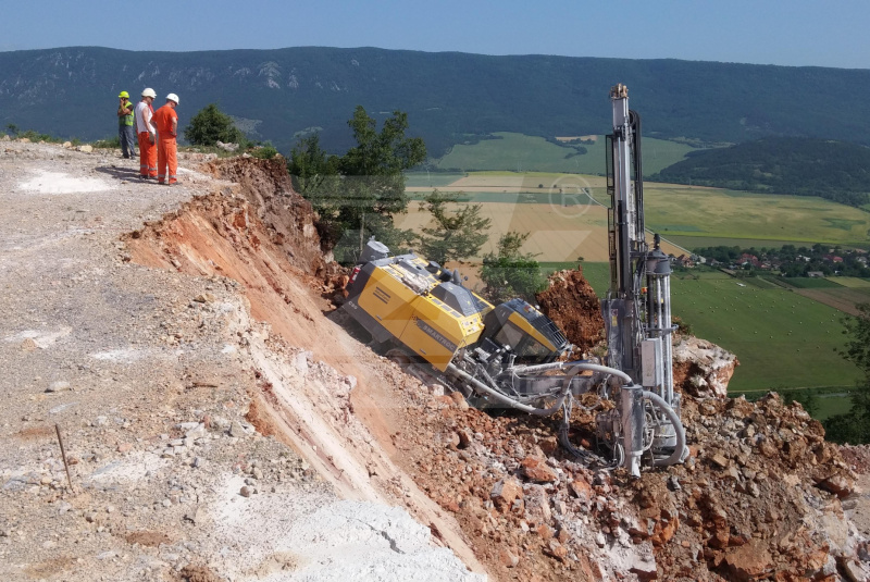 BY CRANE OPERATORS  BY CRANE OPERATORS