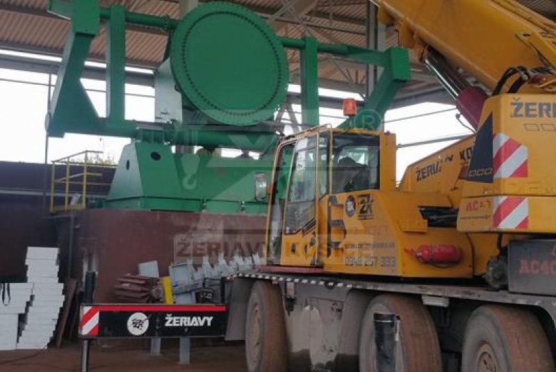 BY CRANE OPERATORS  BY CRANE OPERATORS