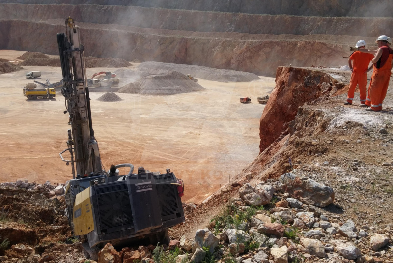 BY CRANE OPERATORS  BY CRANE OPERATORS