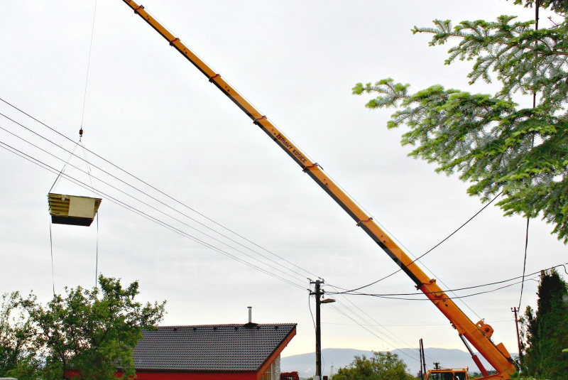 BY CRANE OPERATORS  BY CRANE OPERATORS