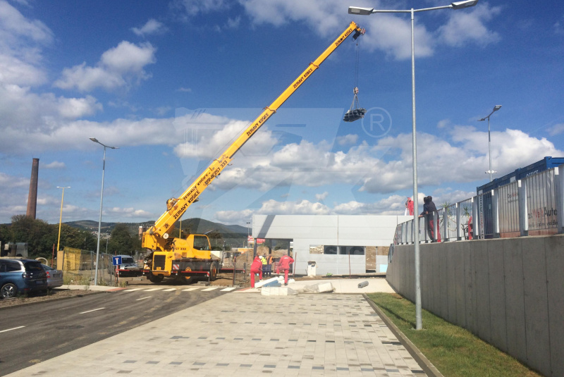 BY CRANE OPERATORS  BY CRANE OPERATORS