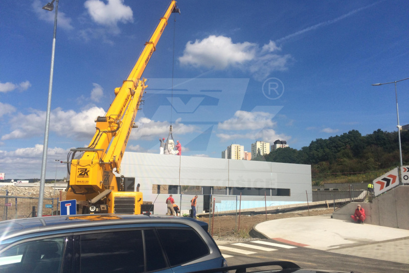 BY CRANE OPERATORS  BY CRANE OPERATORS