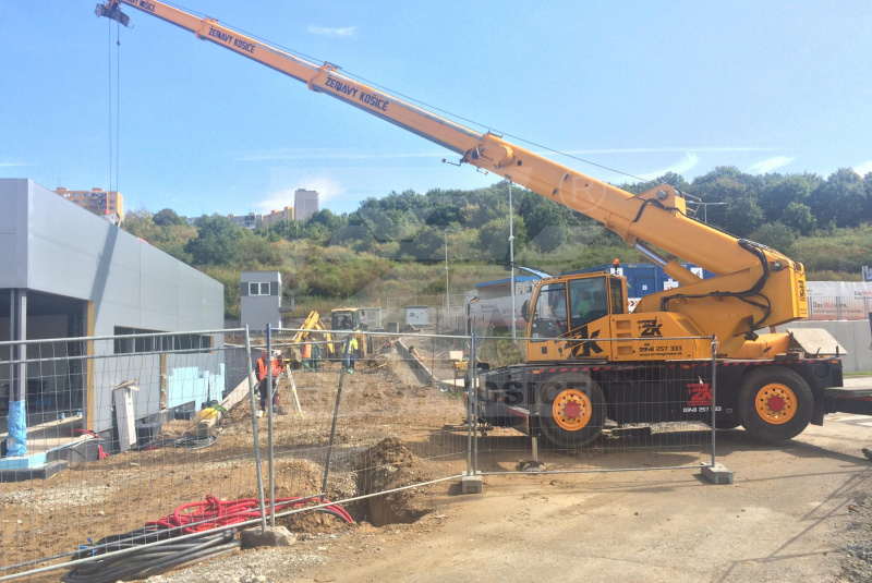 BY CRANE OPERATORS  BY CRANE OPERATORS