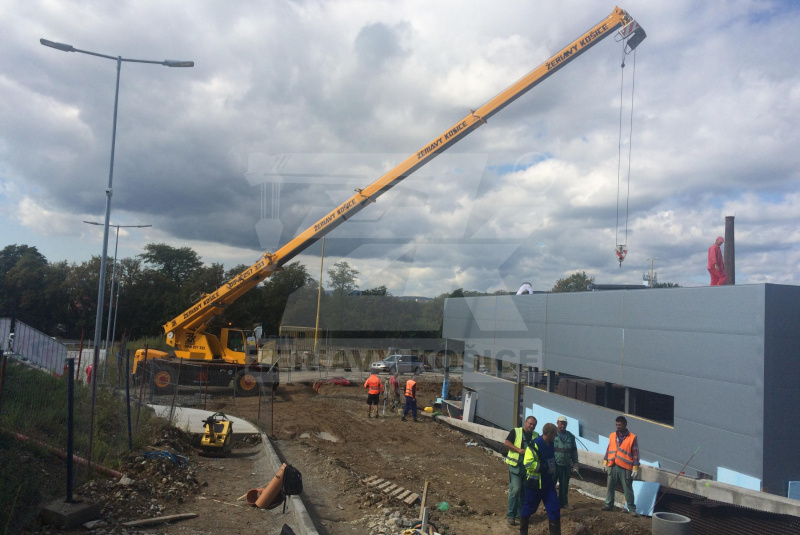 BY CRANE OPERATORS  BY CRANE OPERATORS