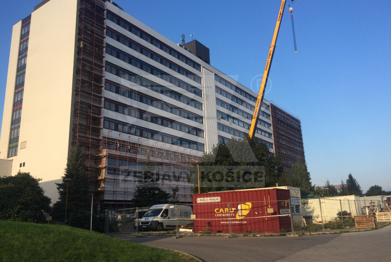 BY CRANE OPERATORS  BY CRANE OPERATORS