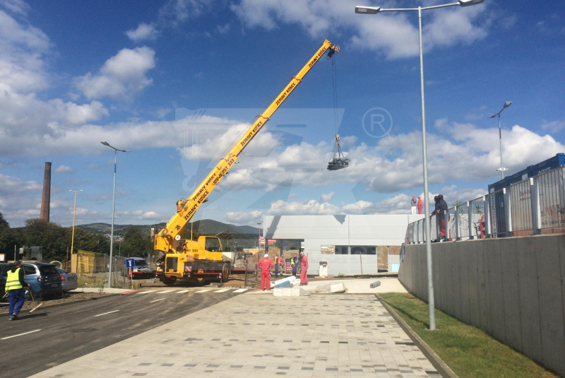 BY CRANE OPERATORS  BY CRANE OPERATORS