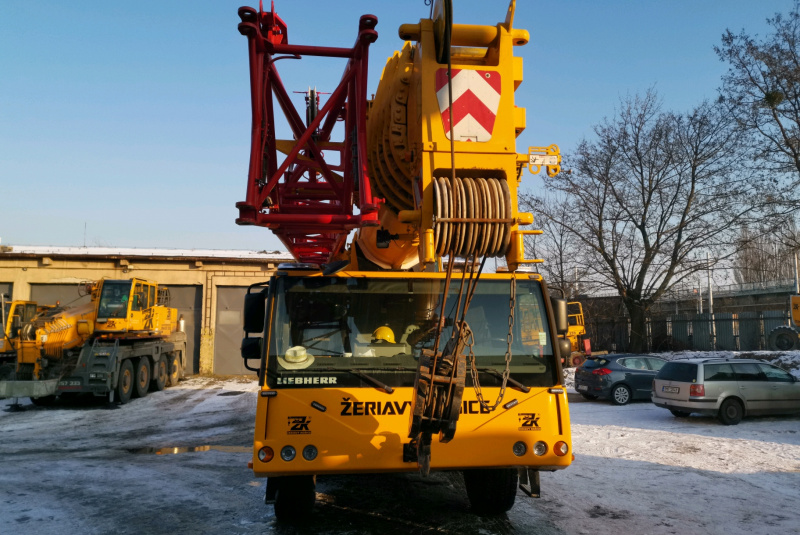 LIEBHERR LTM1095 5.1  LIEBHERR LTM1095 5.1