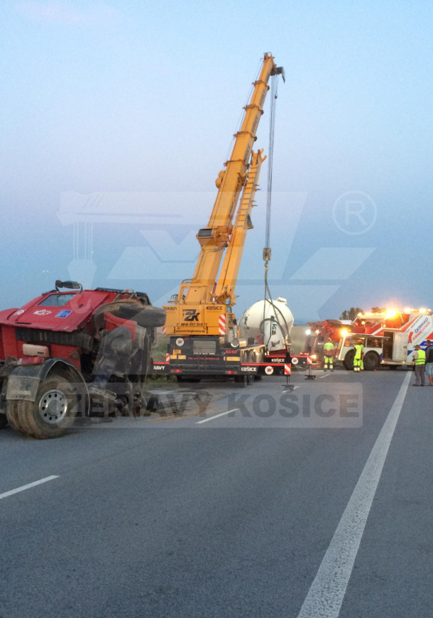 DOPRAVNÁ NEHODA SCANIA DOPRAVNÁ NEHODA SCANIA