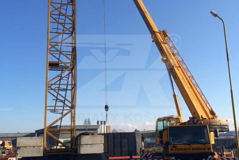 TOWER CRANE MALFUNCTION  TOWER CRANE MALFUNCTION