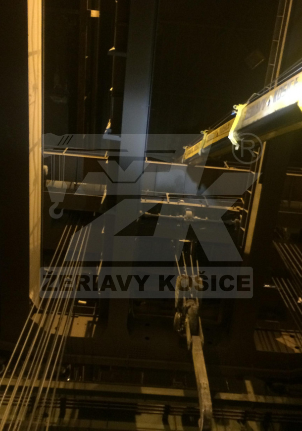 USS KOŠICE PORUCHA ŽERIAVOVEJ DRÁHY (NAOZAJ NA TESNO)  USS KOŠICE PORUCHA ŽERIAVOVEJ DRÁHY (NAOZAJ NA TESNO)