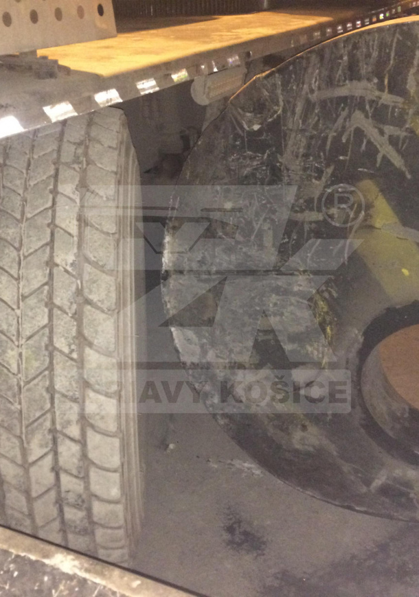 USS KOŠICE PORUCHA ŽERIAVOVEJ DRÁHY (NAOZAJ NA TESNO)  USS KOŠICE PORUCHA ŽERIAVOVEJ DRÁHY (NAOZAJ NA TESNO)