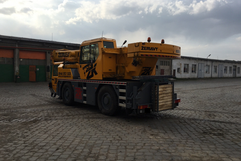 LIEBHERR LTM 1030/2  LIEBHERR LTM 1030/2