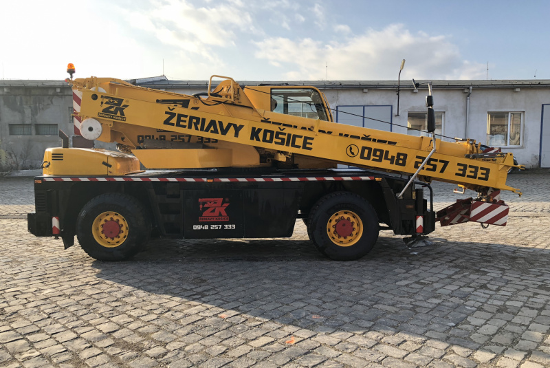 DEMAG AC30 CITY  DEMAG AC30 CITY