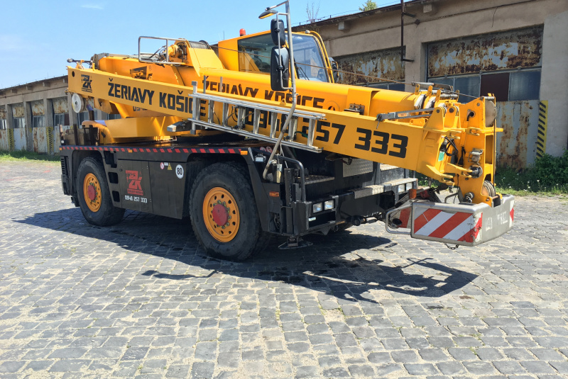 DEMAG AC25 CITY