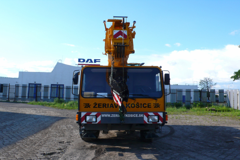 LIEBHHERR LTM1025  LIEBHHERR LTM1025